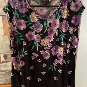 Beautiful floral blouse great gift for the coming holidays